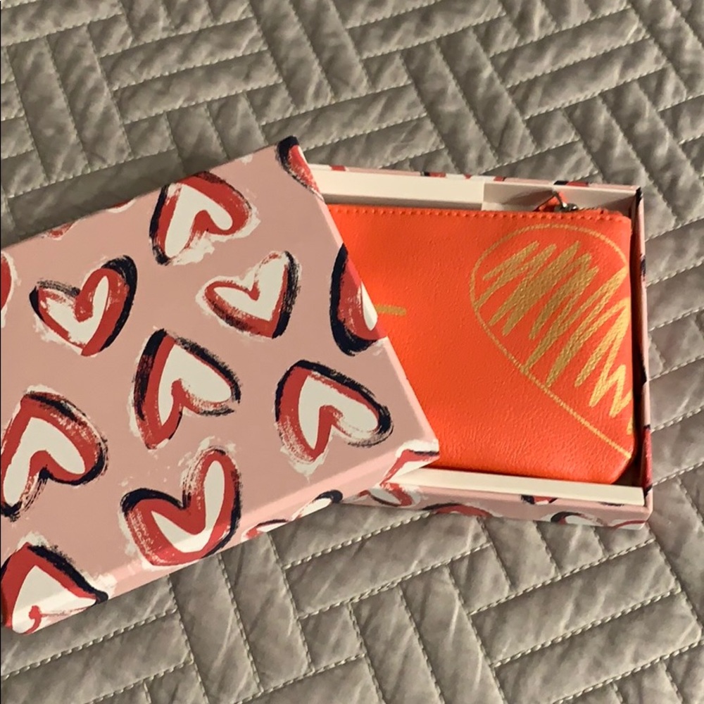 Vera Bradley I❤️U change purse